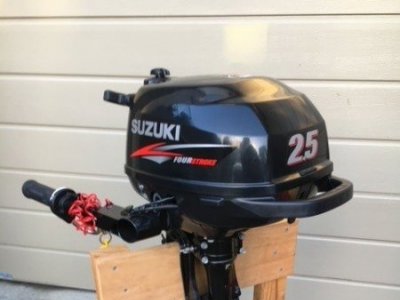 Suzuki 2.5HP 4 Stroke Outboard Motor