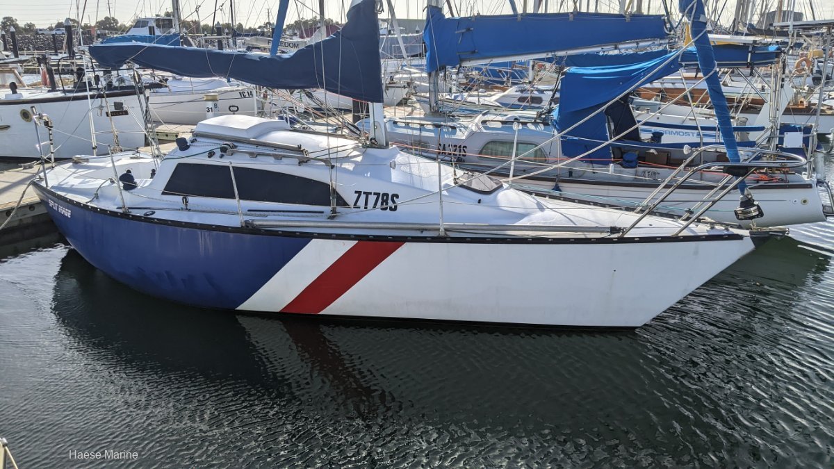 cole 26 yacht for sale