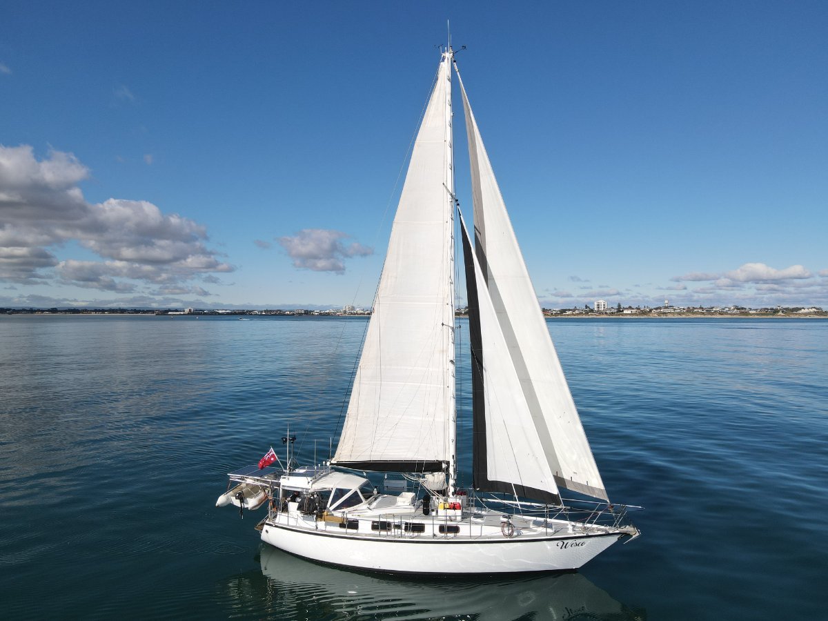 Peterson 43 Yacht - Legendary Sailboat!