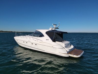 Cruisers Yachts 560 Express - "READY TO GO"