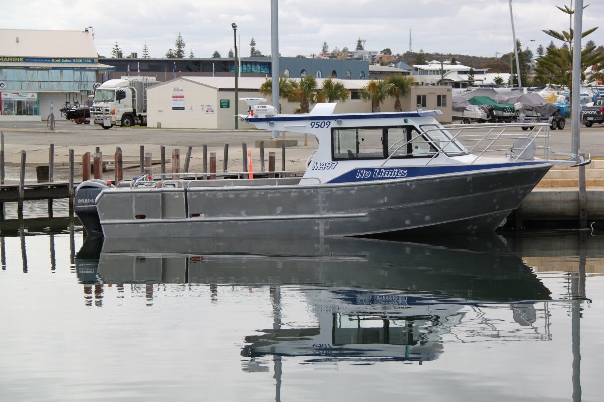 Saltwater Commercial Boats 10.5 Hardtop