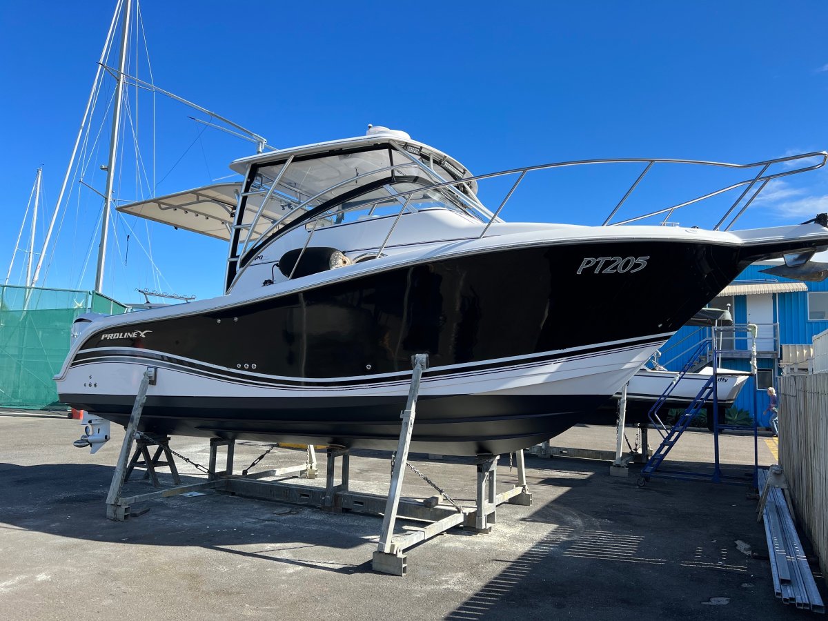 Proline 29 Express Walkaround 2950 Offshore Power Boats Boats