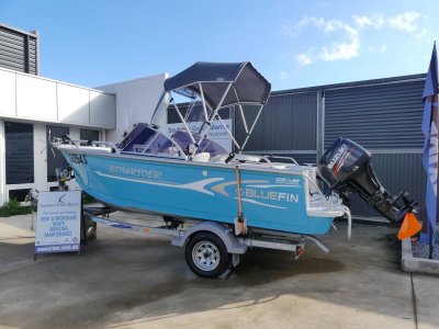 Bluefin 4.85 Bowrider recently serviced & in great condition