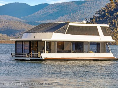 Minshadem Houseboat