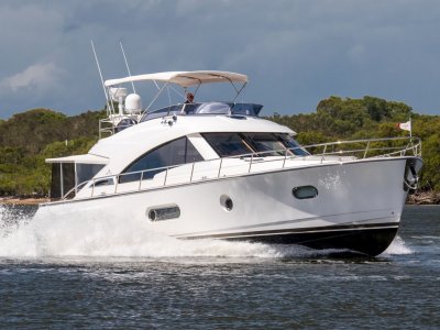 Belize 52 Flybridge