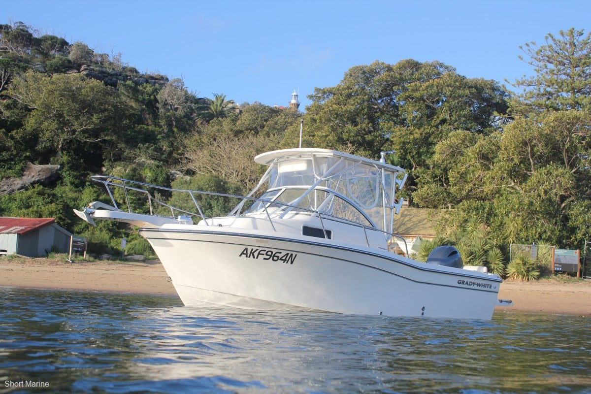 Grady-White Adventure 208