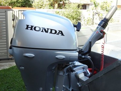 2023 HONDA 10HP four stroke outboard motor with electric start