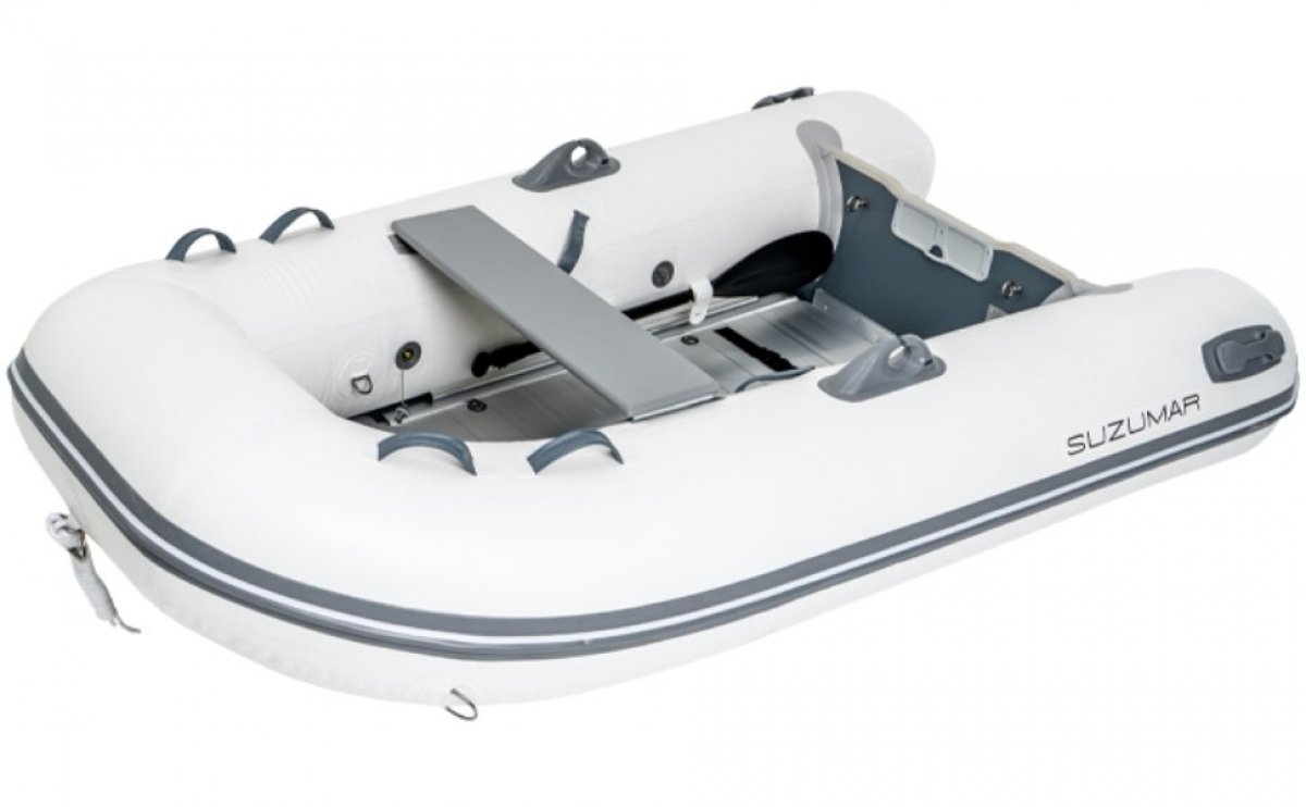 Suzumar 250 AluDeck Includes a Suzuki 6HP outboard motor