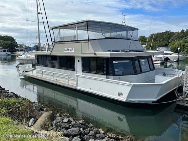 Bruce Harris Houseboat 55 Cat