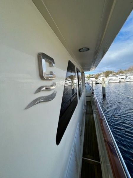 Clipper Cordova 52