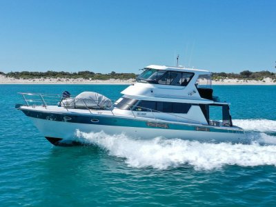 Westcoaster Flybridge Cruiser