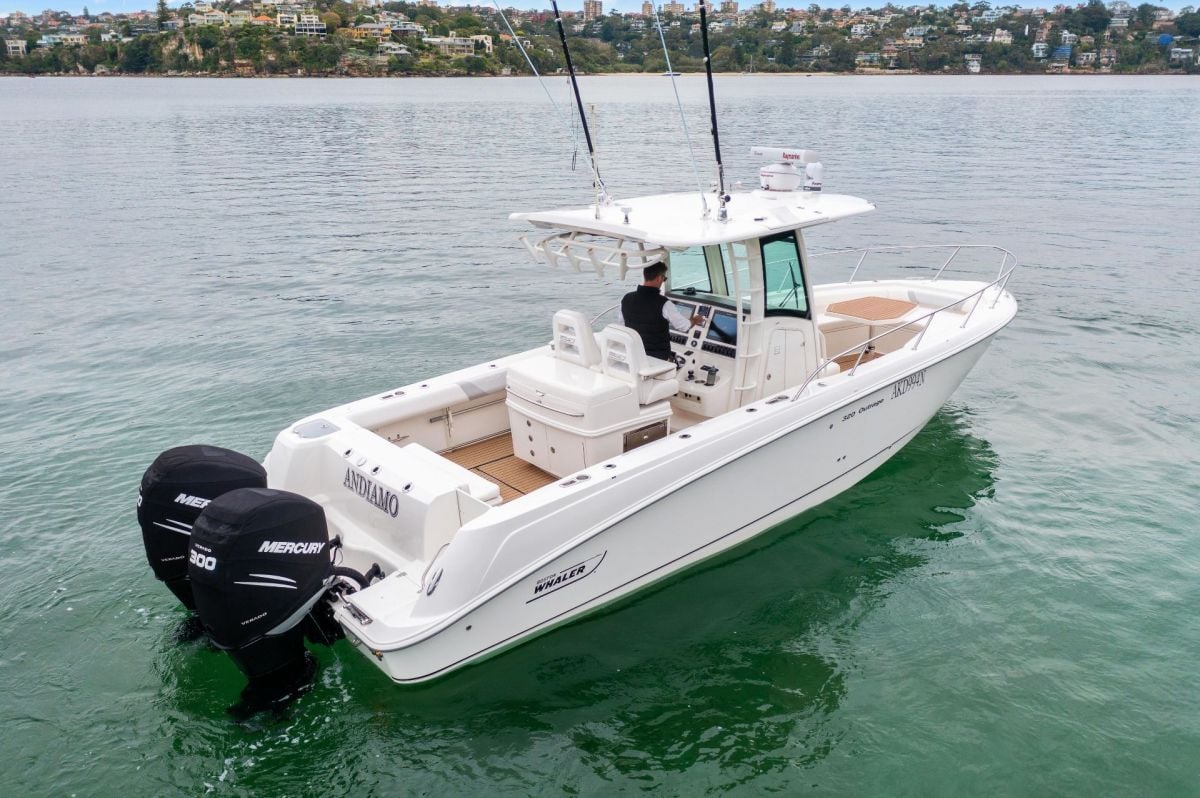 Boston Whaler 320 Outrage