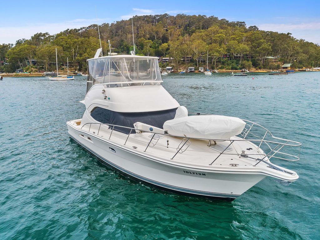 Riviera 41 Flybridge
