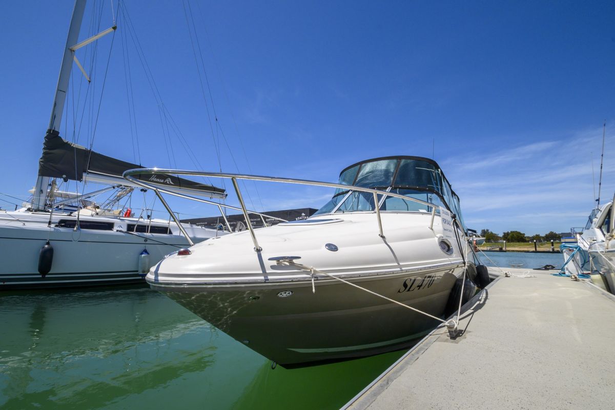 Sea Ray 240 Sundancer