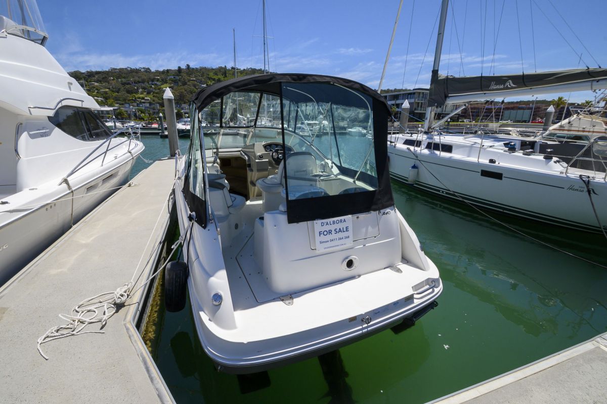 Sea Ray 240 Sundancer