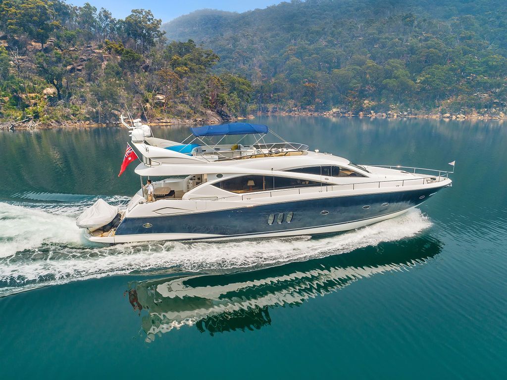 Sunseeker Yacht 75