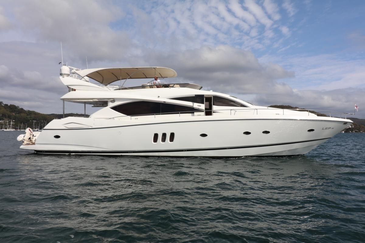 Sunseeker Yacht 75