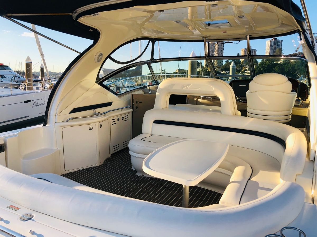 Sea Ray 455 Sundancer