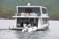La Dolce Vita Houseboat Holiday Home @ Lake Eildon:La Dolce Vita @ Lake Eildon