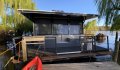 Beautifully fully renovated One Bed Houseboat