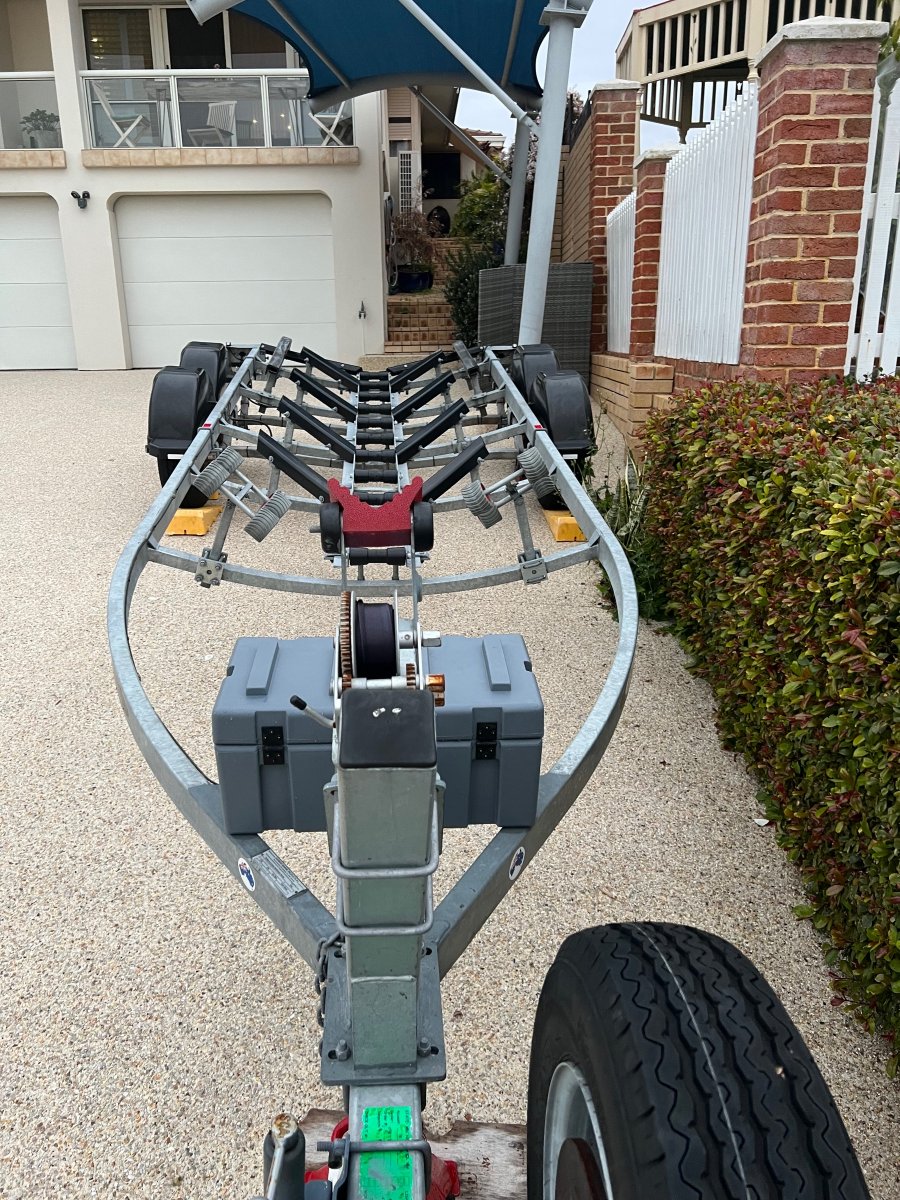 Dunbier Trailer Near New / Suits 6.5m Boat/ Hydraulic Brakes/ Gtm 2.5t