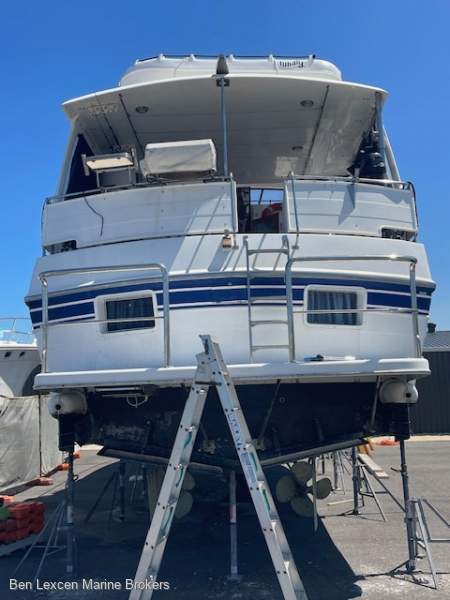Ranger 49 Flybridge