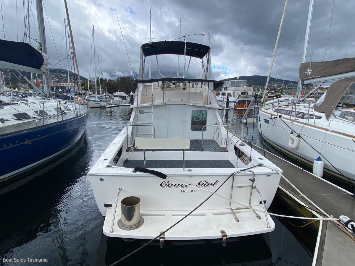 Bertram Caribbean 28 Flybridge "cover Girl" Power Boats Boats Online