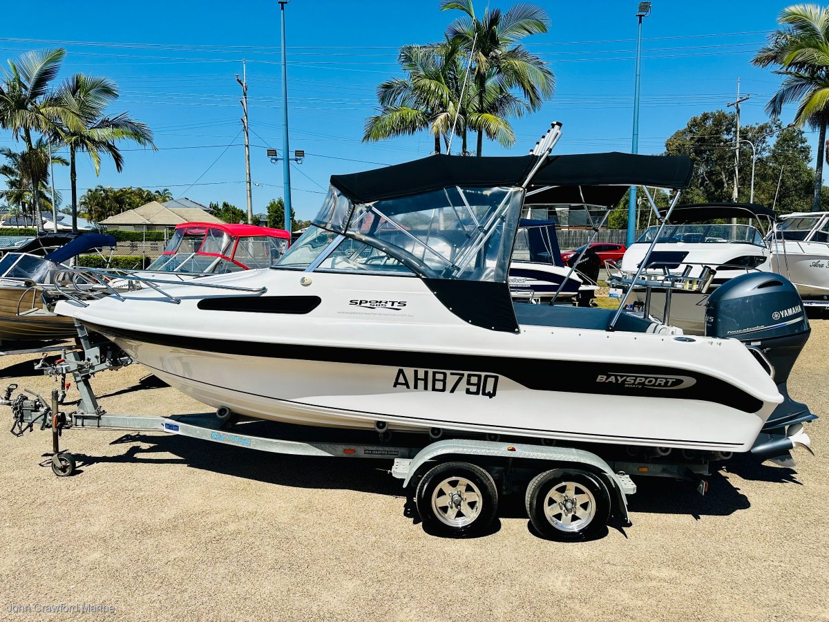 Baysport 585 Sports Family / Fishing Fiberglass Half Cabin Trailer