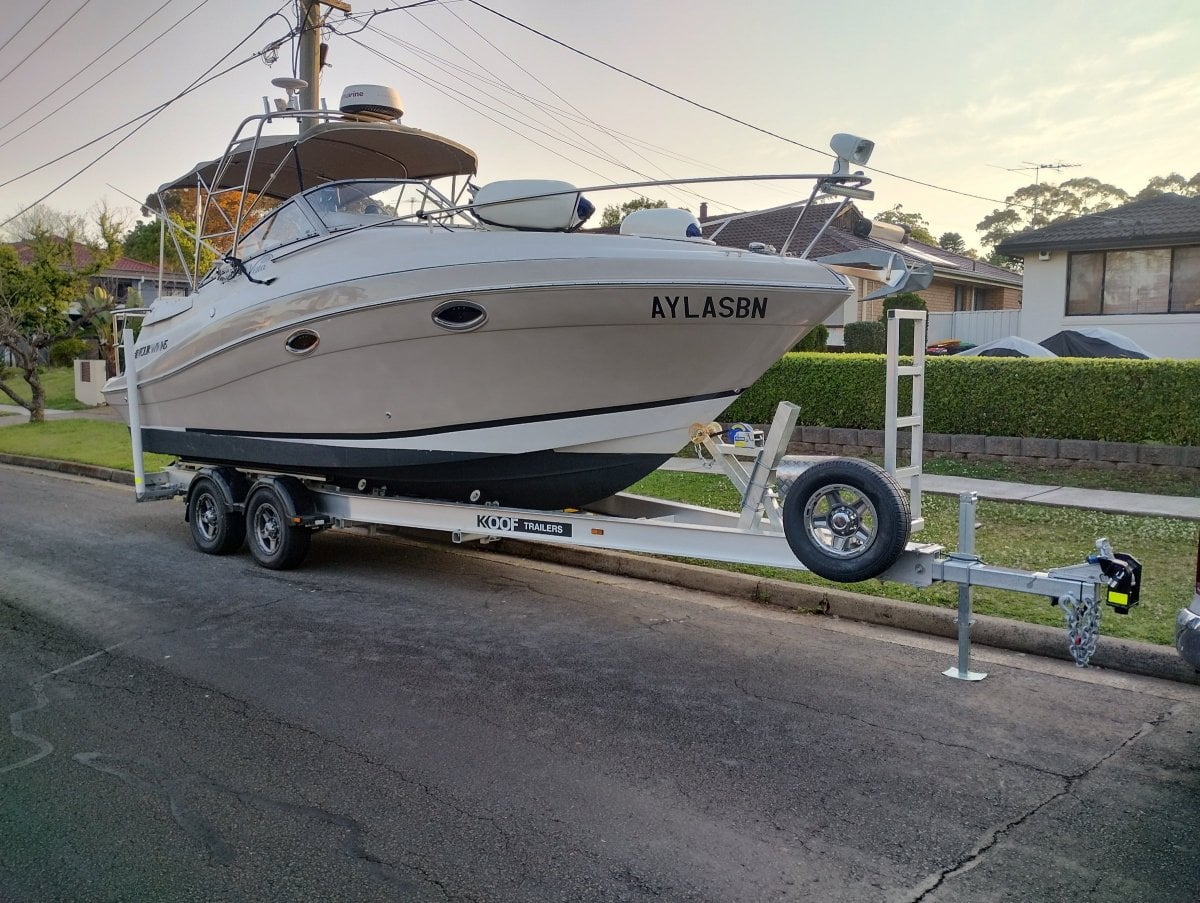 Used Four Winns Vista 258 Ready To Enjoy The Water No Mooring Fees for