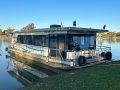 Distraction- Immaculate, Modern, Quality Houseboat