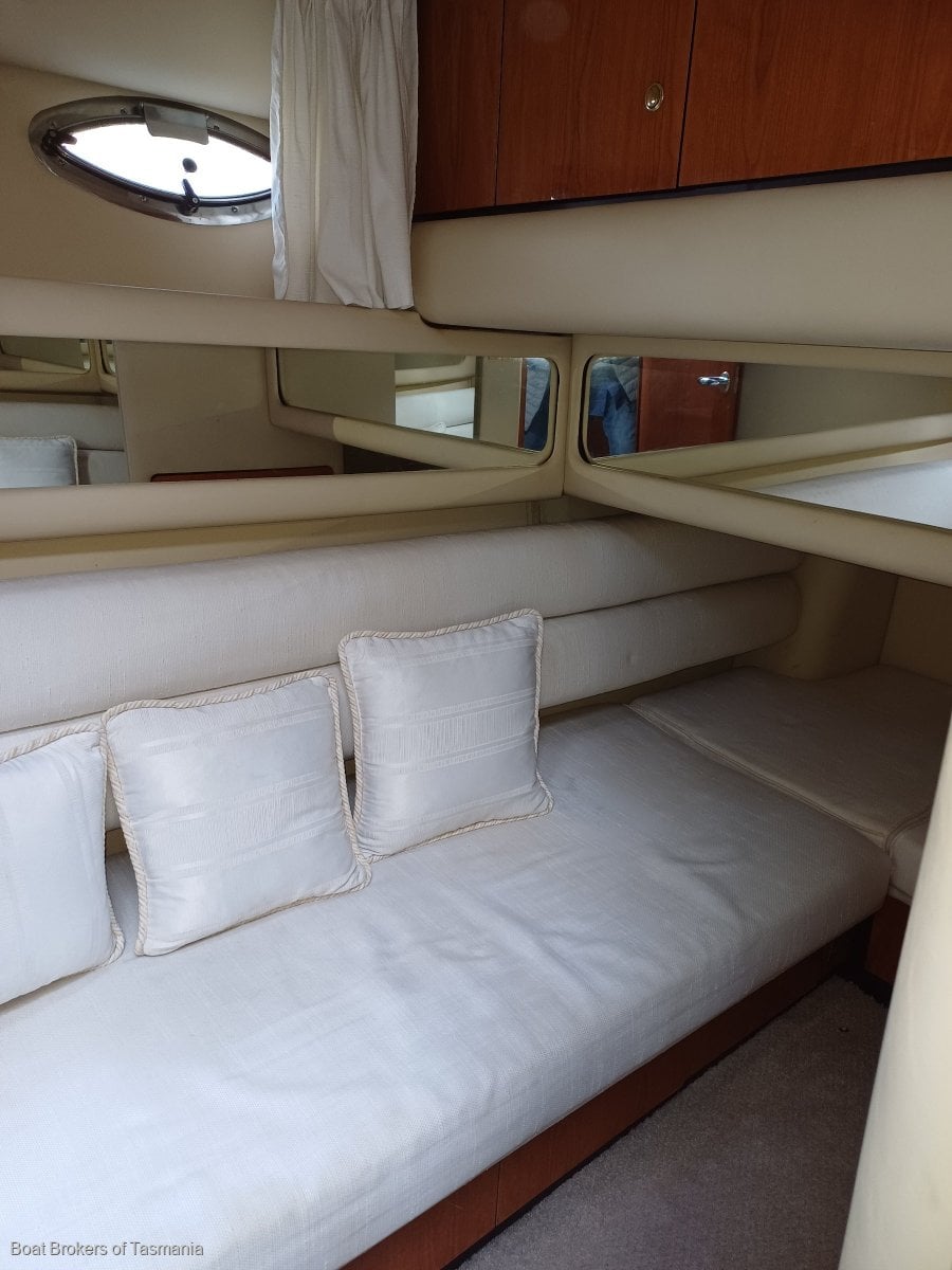  Sea Ray 480 Sedan Bridge Twin 660hp Cats. Low hours, well equipped. Boat Brokers of Tasmania
