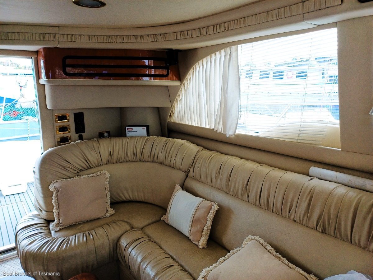  Sea Ray 480 Sedan Bridge Twin 660hp Cats. Low hours, well equipped. Boat Brokers of Tasmania