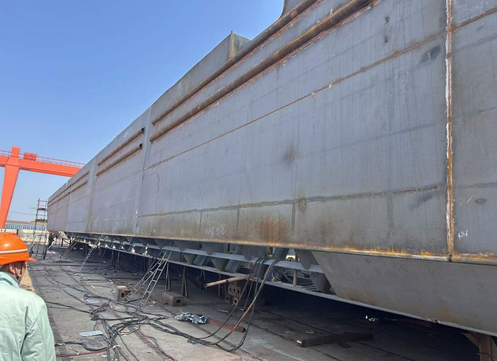 Custom 250ft / 76m Deck Cargo / Construction Barge