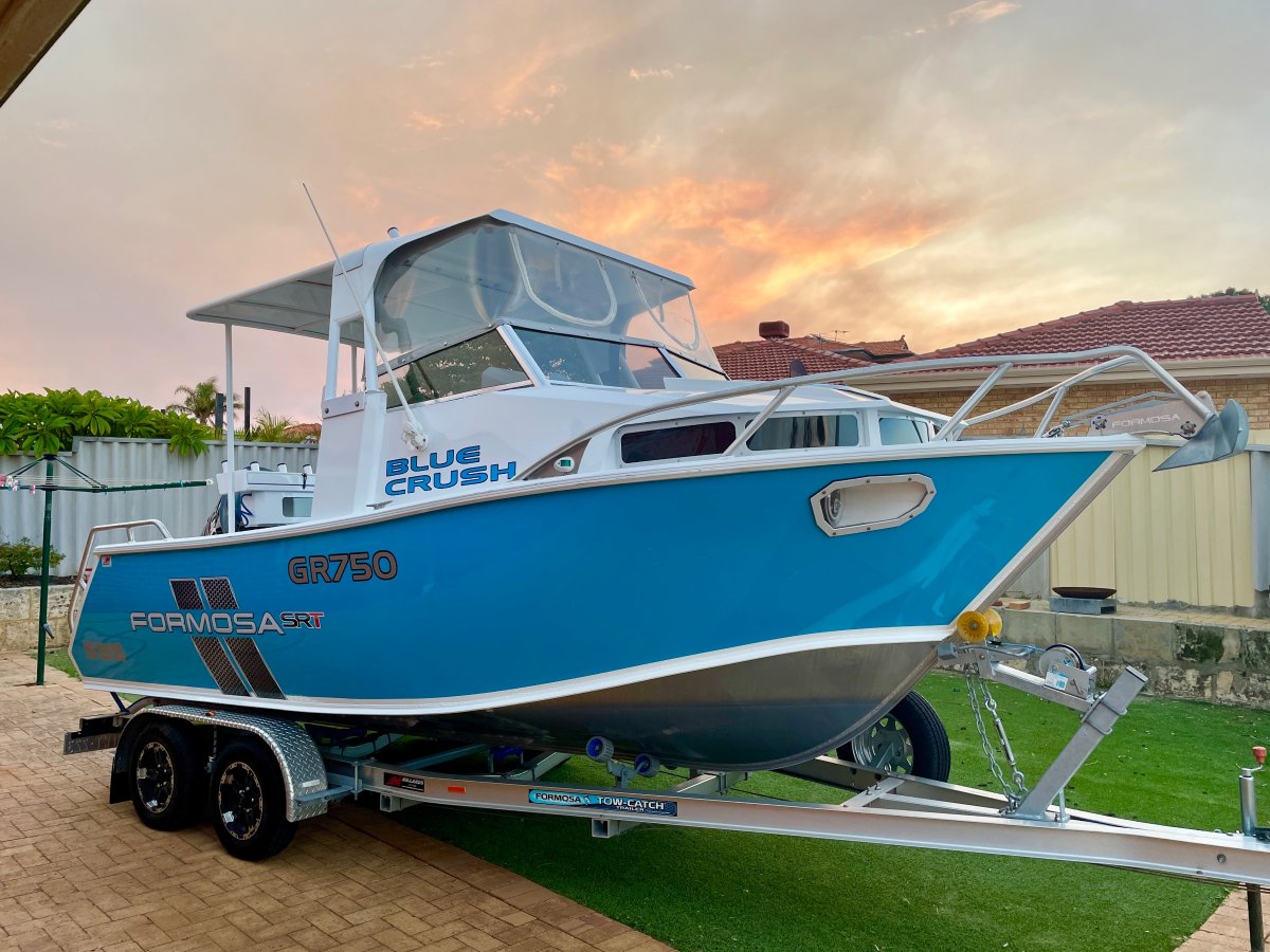 Formosa 595 Srt Vision Cab Power Boats Boats Online for Sale