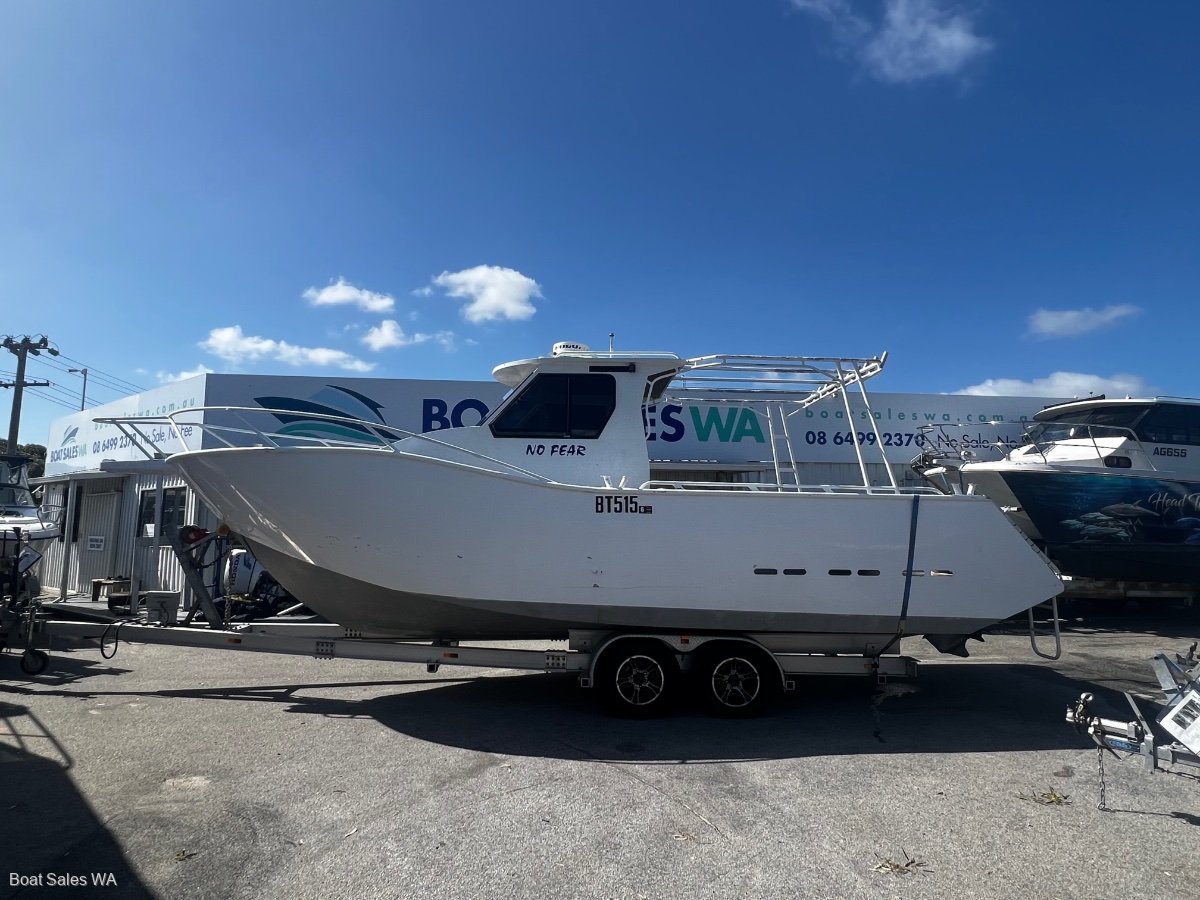 Seaquest 8.0 Hard Top Lock Up Centre Cabin Trailer Boats Boats Online for Sale Aluminium