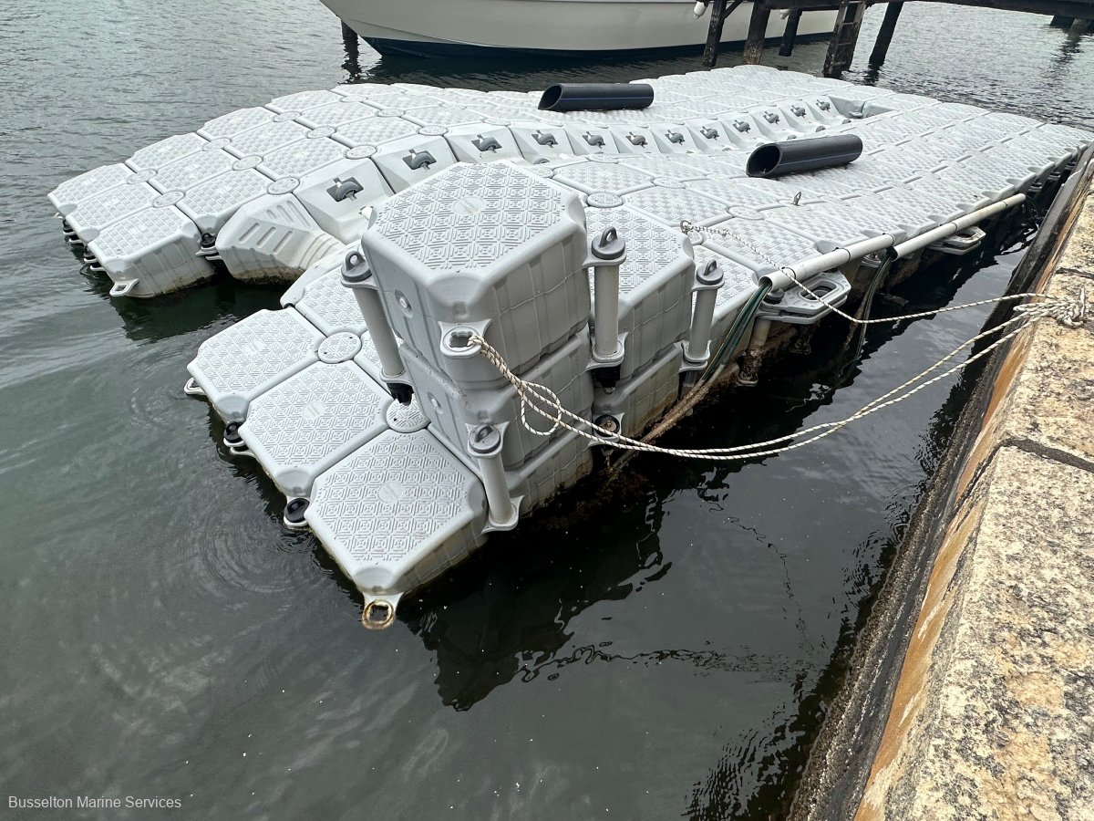 Float Docks - Submersable