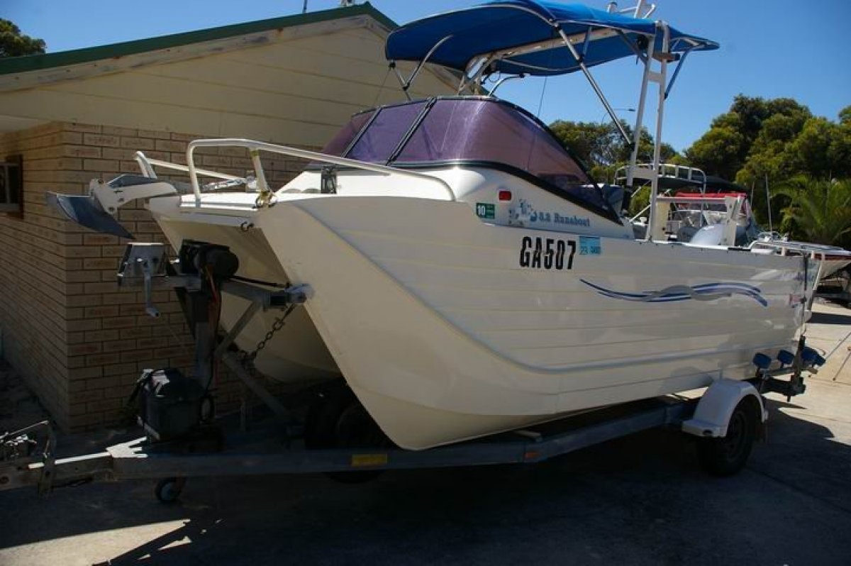 Webster 5.2 Twinfisher 2006 model runabout
