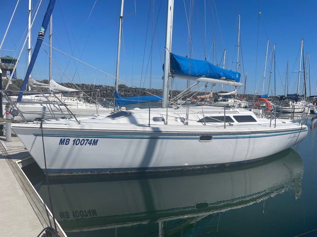 32 ft catalina sailboat for sale