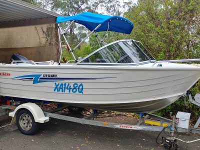 Stacer 429 Seaway 2015 like new condition 62 hours running