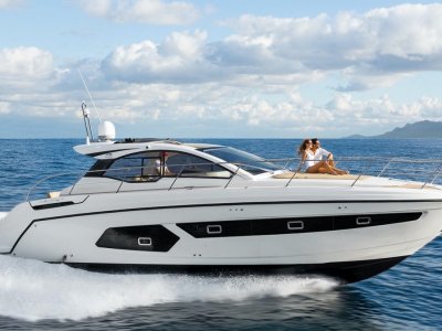 Azimut Atlantis 45 -One owner since new- Serviced and turn key