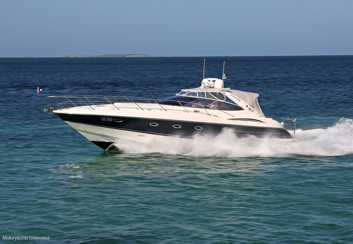 Sunseeker Camargue 44 Stylish twin cabin, two bathroom sport cruiser