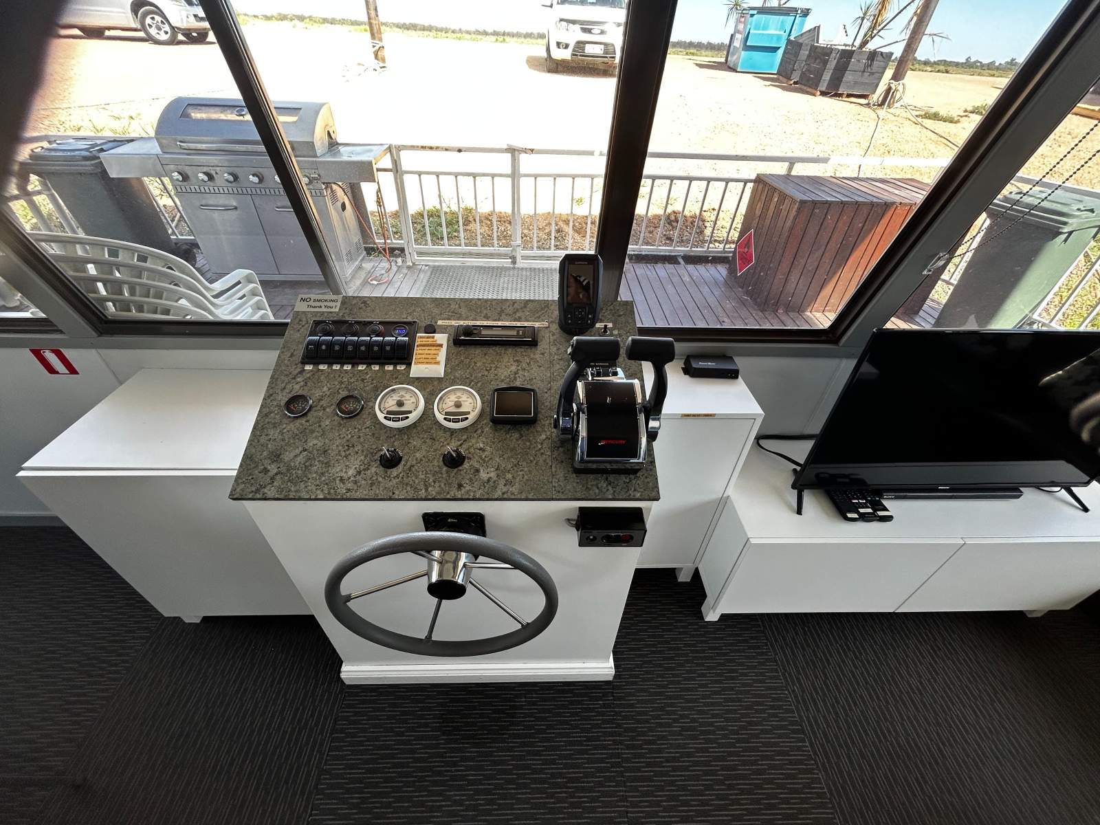PHOENIX - Exceptional 4 Bedroom Houseboat