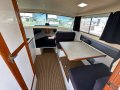 Caribbean 26 Flybridge Cruiser:VERY nice interior