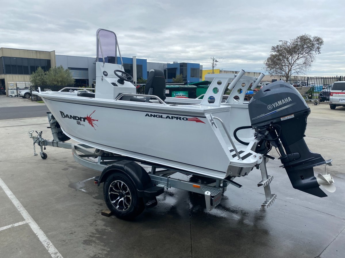 Anglapro Bandit Pro 484 C/Console with 70 HP Yamaha $45,600 Less $1750