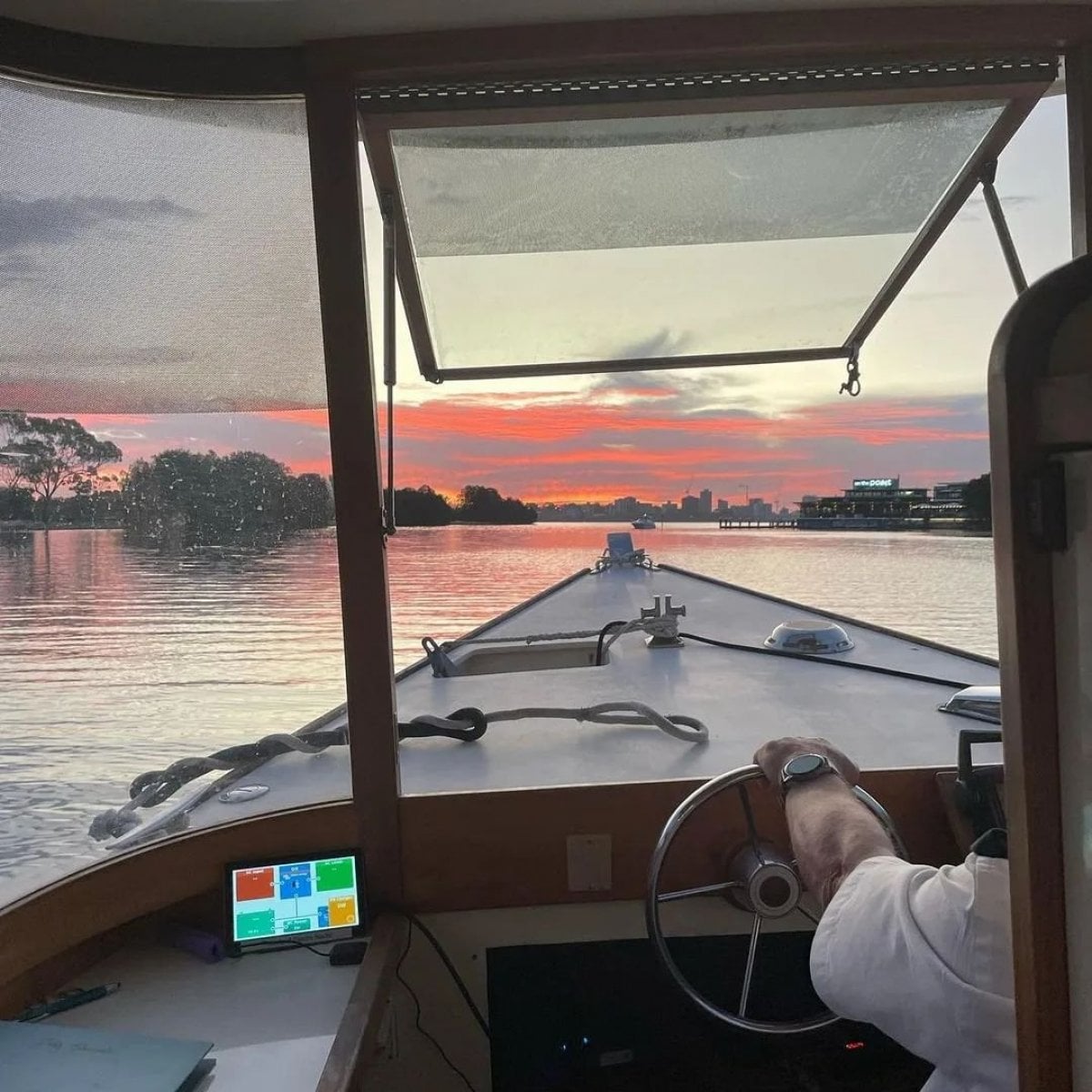 Little Ferry Co Fully Electric Ferry Operation From Elizabeth Quay