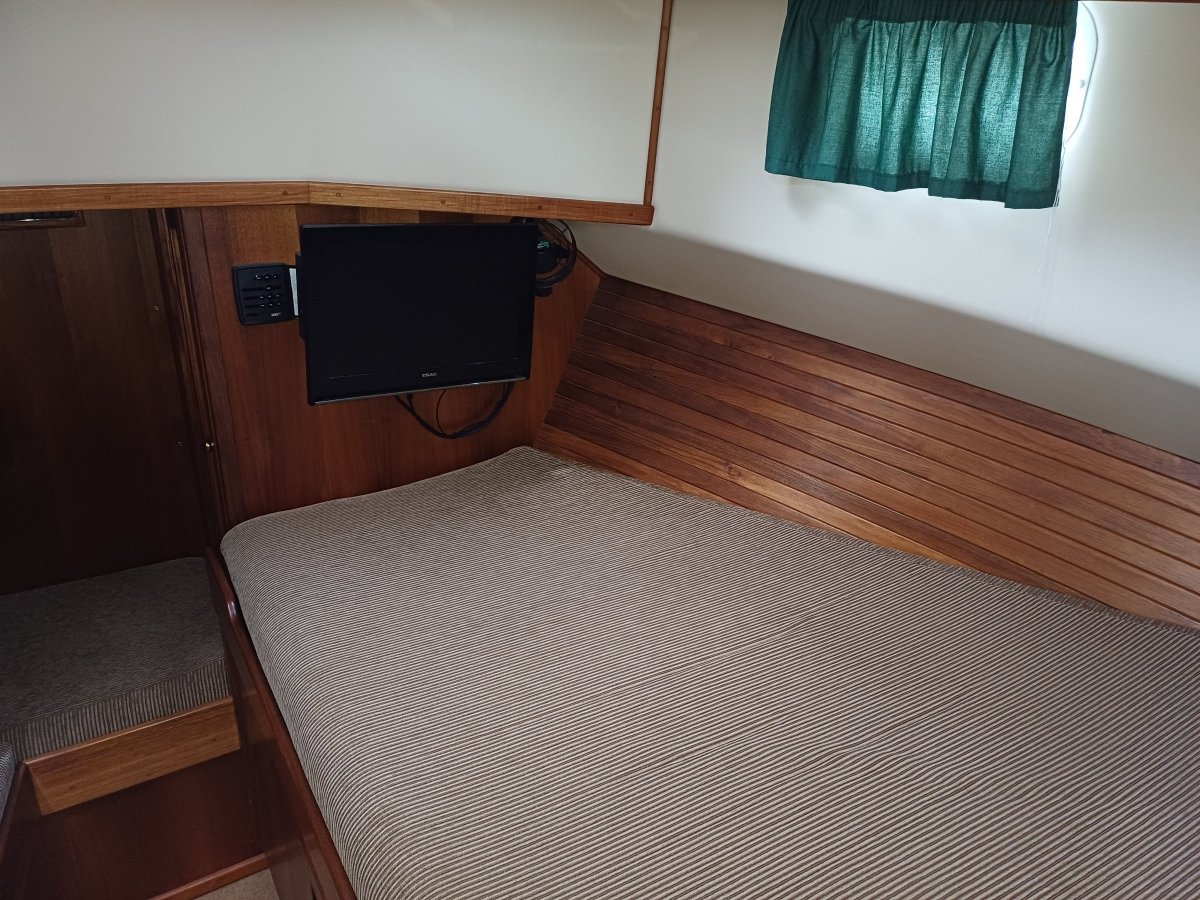 BOJARA Custom steel trawler style coastal cruiser Boat Brokers of Tasmania