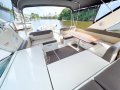 Sea Ray 370 Venture - Twin Outboards