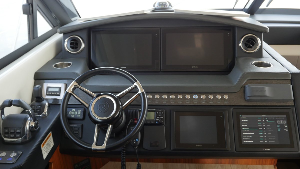 Alegria Riviera 4800 Sport Yacht Boat Brokers of Tasmania