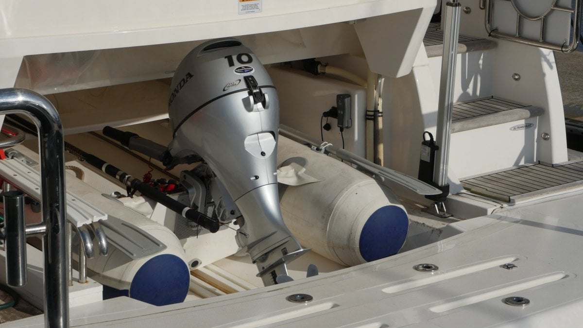 Alegria Riviera 4800 Sport Yacht Boat Brokers of Tasmania