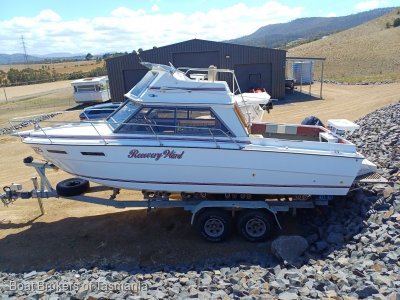 Marksply 26 Flybridge Best offer over $15,000 before the end of February